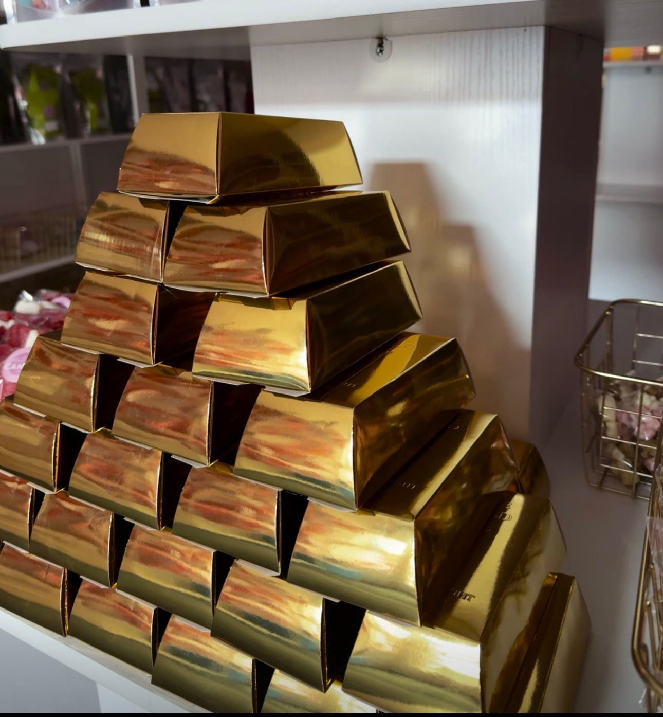 Gold Star Boxes - dropping tonight at 830pm