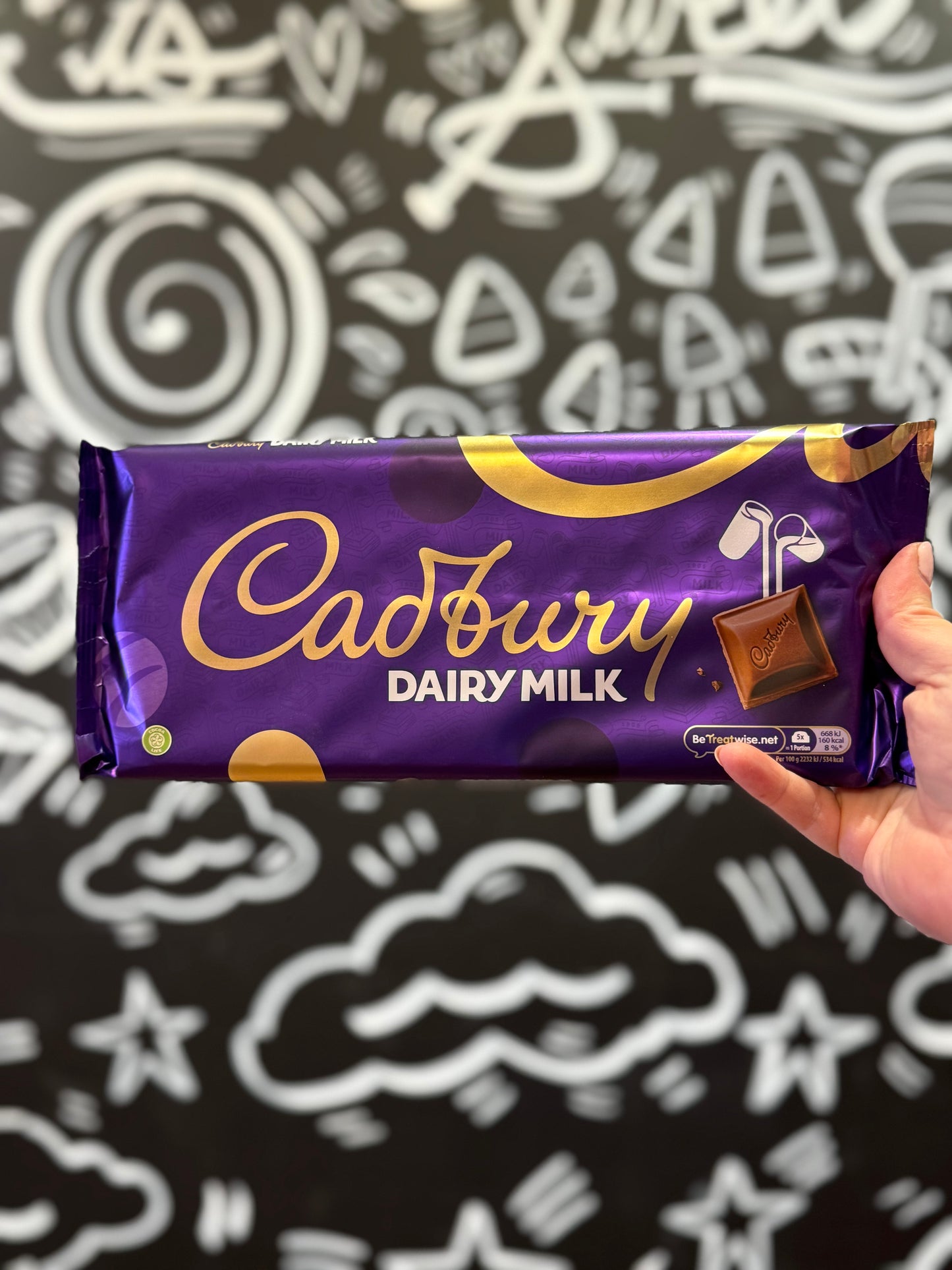 Cadbury UK Giant Dairy Milk Bar