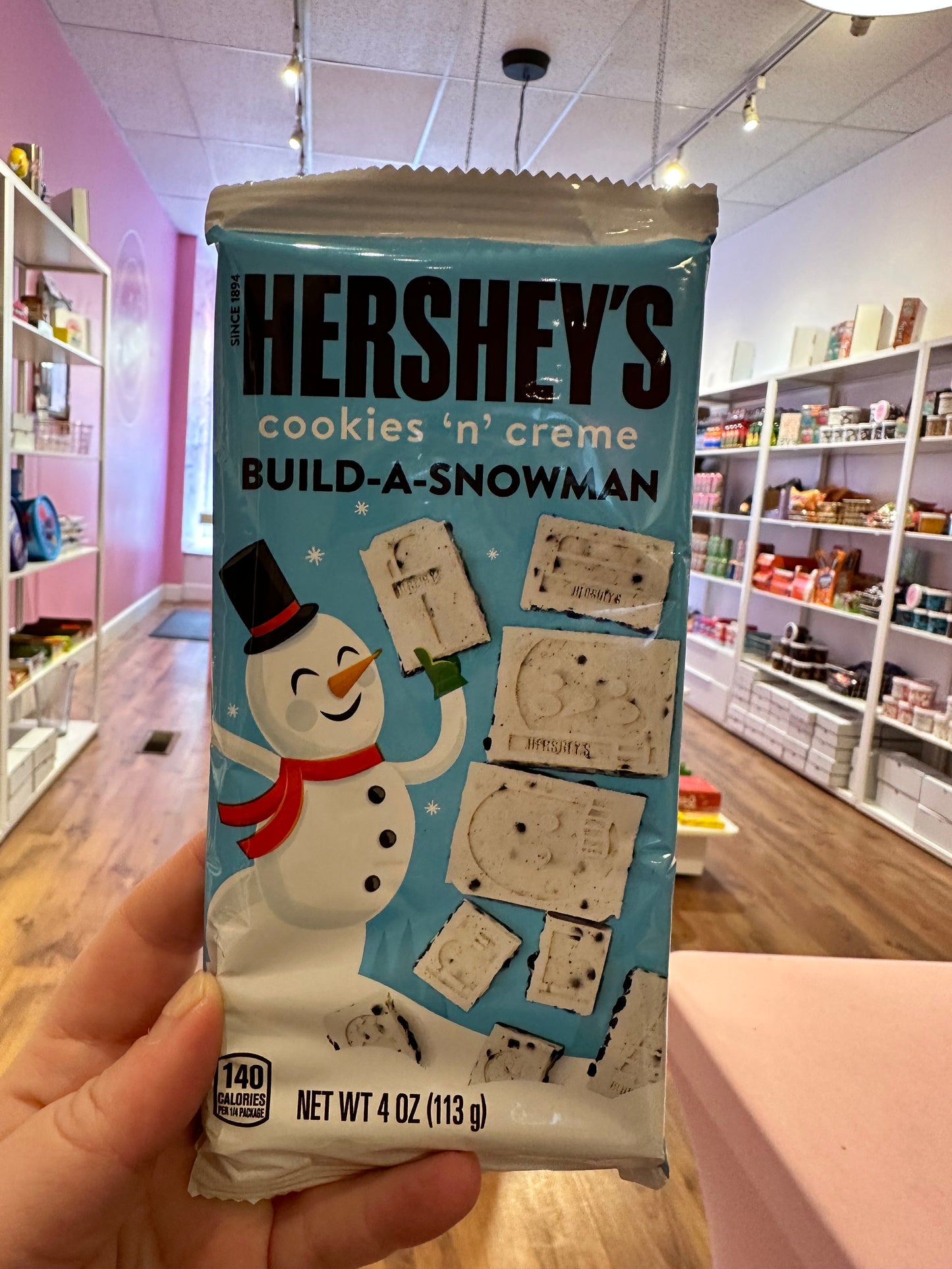 Hersheys Cookies & Cream Build-A-Snowman X-large Bar